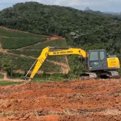 New Holland 145- Amaremaq